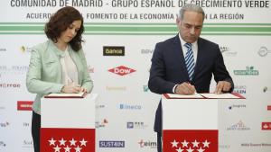 Isabel Díaz Ayuso firma un protocolo de actuación con el Grupo Español de Crecimiento Verde Isabel Díaz Ayuso durante la firma del protocolo de actuación con el Grupo Español de Crecimiento Verde