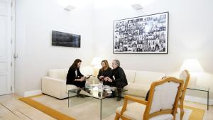 Eugenia Carballedo durante la reunión con la ONG Art & Culture Without Borders