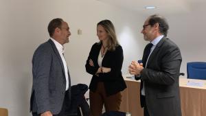 Paloma Martín en las Mesas de Trabajo Cambio Climático Paloma martín conversando