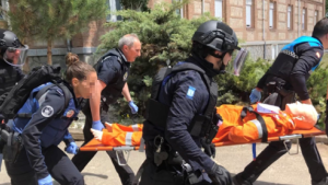 Prácticas de policías locales en evacuación en incidentes con múltiples víctimas
