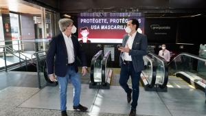 Ignacio Aguado durante la presentación de las máquinas de venta de mascarillas en Metro de Madrid
