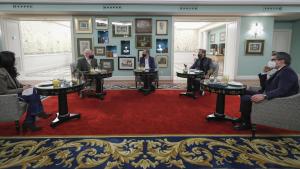 Enrique Ossorio conversa con los hoteleros de Madrid