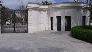puerta real acceso jardines