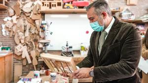 Enrique López visita el centro El Madroño Enrique López durante su visita al centro El Madroño