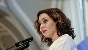 La presidenta Isabel Díaz Ayuso anuncia la extensión de la educación de 0 a 3 años a los colegios públicos desde el próximo curso 2022/23 La presidenta interviniendo en el atril