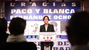 La presidenta en el atril durante su intervención en el homenaje 