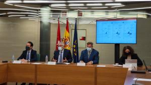 El consejero durante la presentación de los mapas