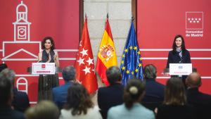 La presidenta Isabel Díaz Ayuso se reúne con la comisaria europea de Innovación, Mariya Gabriel La presidenta durante su intervención en el atril