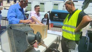El consejero de Administración Local y Digitalización del Gobierno regional, Carlos Izquierdo, durante su visita a Brea de Tajo