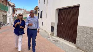Carlos Izquierdo en un momento de su visita a Canencia