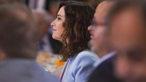 Díaz Ayuso presenta el “puente hispano” entre Madrid y Barcelona “alimentado por el mestizaje, la apertura y la celebración” La presidenta durante el foro