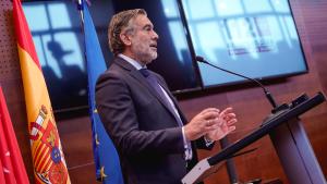 El consejero Enrique López durante su comparecencia
