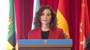 Díaz Ayuso reconoce en Galicia la figura de Isabel Zendal: “Las administraciones estamos en deuda con personas que han aportado tanto a la humanidad” La presidenta durante su intervención