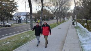 La Comunidad de Madrid recupera para los 16.000 vecinos de Guadarrama el céntrico Paseo de la Alameda El consejero Carlos Izquierdo en su visita a Guadarrama
