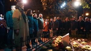 Díaz Ayuso recuerda a Gregorio Ordoñez, asesinado a manos de ETA hace 28 años: “Su ausencia será la forma más poderosa de presencia” La presidenta durante el homenaje