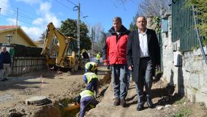 La Comunidad de Madrid inicia una nueva fase de la operación asfalto en el municipio de Cercedilla José Antonio Sánchez comprueba el estado de las obras en Cercedilla