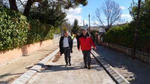 La Comunidad de Madrid inicia una nueva fase de la operación asfalto en el municipio de Cercedilla José Antonio Sánchez comprueba el estado de las obras en Cercedilla