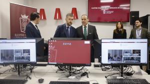 El consejero Miguel Ángel García Martín ha inaugurado las nuevas instalaciones de en la sede judicial de Plaza de Castilla El consejero recorriendo las instalaciones