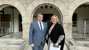 Sánchez visita Collado Mediano El viceconsejero José Antonio Sánchez durante su visita a Collado Mediano