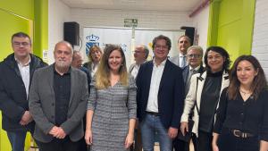 Dávila visita el recurso AMÁS Reinosa La consejera Ana Dávila durante su visita al recurso AMÁS Reinosa