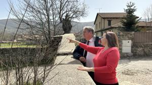 El viceconsejero de Presidencia y Administración Local, José Antonio Sánchez, en un momento de su visita a Pinilla del Valle
