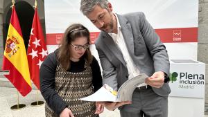 La Comunidad de Madrid firma un nuevo convenio con Plena Inclusión Madrid para reforzar la atención a personas con discapacidad El consejero Miguel Ángel García
