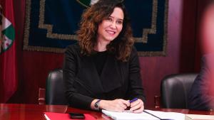Díaz Ayuso anuncia la apertura este mes de la ampliación del Hospital público Infanta Sofía que presta atención a medio centenar de municipios La presidenta durante la reunión