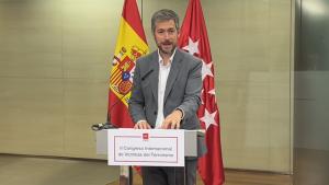El consejero Miguel Ángel García Martín durante la firma de un convenio con la Fundación San Pablo CEU