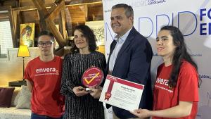 El consejero Jorge Rodrigo durante la entrega del sello Dis-Friendly del Grupo Envera