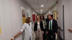 La viceconsejera Laura Gutiérrez en el Hospital público de Guadarrama