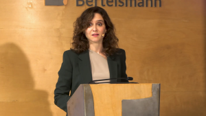 Díaz Ayuso presenta el libro La Temeraria La presidenta Isabel Díaz Ayuso durante la presentación del libro La Temeraria