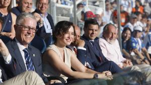 La presidenta Isabel Díaz Ayuso presencia un partido del Club Deportivo Leganés