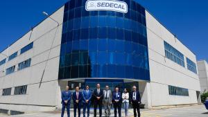 La Comunidad de Madrid reforzará la ciberseguridad en las empresas del sector de la salud para proteger los datos médicos de los ciudadanos El consejero en su visita
