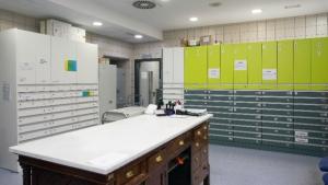 La Comunidad de Madrid celebra el centenario del Hospital público Santa Cristina, que comenzó como Casa de Salud y atiende 120.000 consultas al año Hospital público Santa Cristina