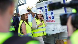 La Comunidad de Madrid inicia las obras de la nueva Unidad de Protonterapia del Hospital público Universitario de Fuenlabrada La consejera Fátima Matute
