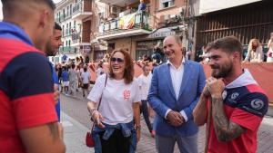 La Comunidad de Madrid, región líder en conectividad inteligente con el 37% de los dispositivos activos en España Miguel López-Valverde en San Sebastián de los Reyes supervisa el dispositivo digital de seguridad en sus fiestas