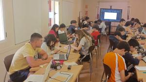 chavales_con_ordenadores_en_clase