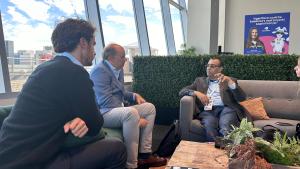 El consejero en la visita