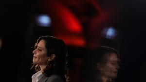 Díaz Ayuso: “El periodismo nunca debe someterse a los juegos de poder ni doblegarse ante la censura” La presidenta Isabel Díaz Ayuso