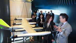 La presidenta en su visita a Hyundai