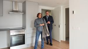 La Comunidad de Madrid ha entregado ya en Alcorcón más de la mitad de las 822 viviendas del Plan Vive de la ciudad para alquiler a precio asequible El consejero Rodrigo