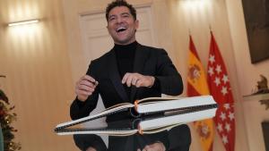El cantante David Bisbal en la Real Casa de Correos