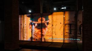 Muestra de la exposición El Muro de Berlín Un mundo dividido