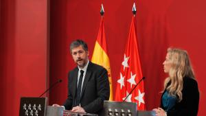 Los consejeros Miguel Ángel García Martín y Rocío Albert atienden a los medios de comunicación