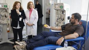 La consejera Fátima Matute durante su visita al Centro de Transfusión