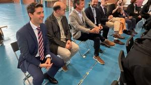El consejero Emilio Viciana durante su visita al Instituto Gregorio Peces Barba de Colmenarejo