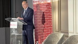 López-Valverde inaugura la I Jornada de Inteligencia Artificia organizada por Madridiario El consejero Miguel López-Valverde en la I Jornada de Inteligencia Artificial de Madridiario