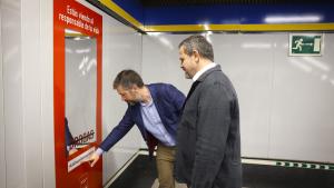 Los consejeros Miguel Ángel García Martín y Rodrigo en Metro durante la presentación de una nueva acción del Plan contra las drogas