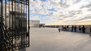 Imagen del mirador y la entrada a la galería de los Reales Sitios