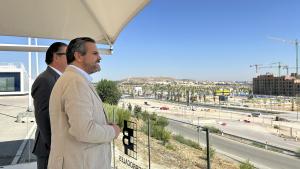 El consejero Jorge Rodrigo durante su visita al desarrollo urbanístico Los Berrocales